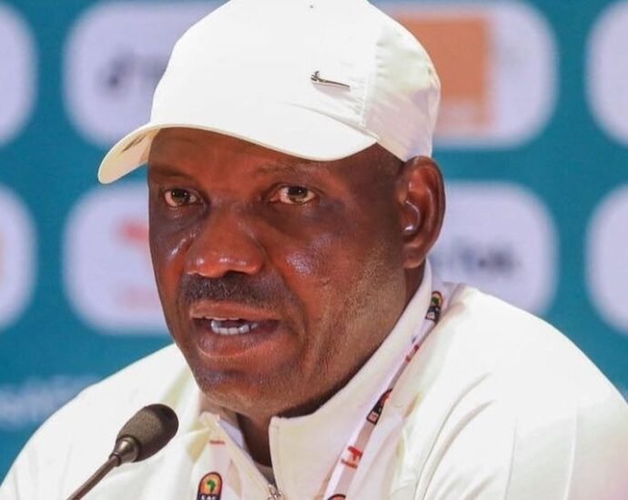 Eguavoen calls for unity, says he has no interest in Chelle’s job