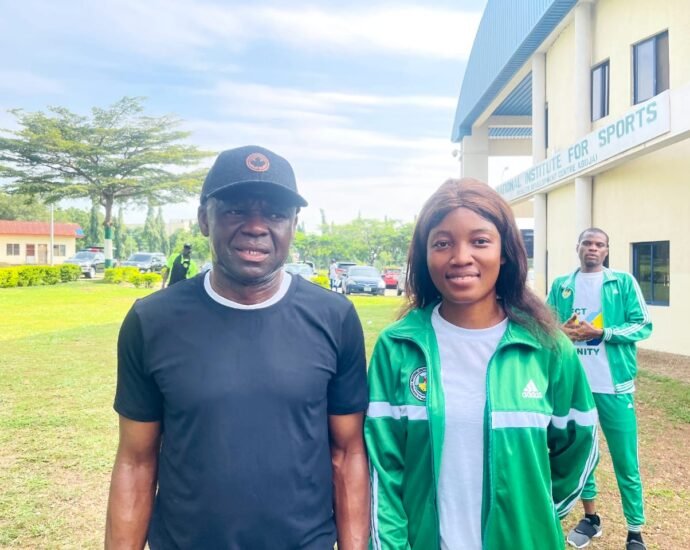 NIS Rewards Staff,Usifoh Godsthought,With N500,000 For Consistent Aerobic Participation
