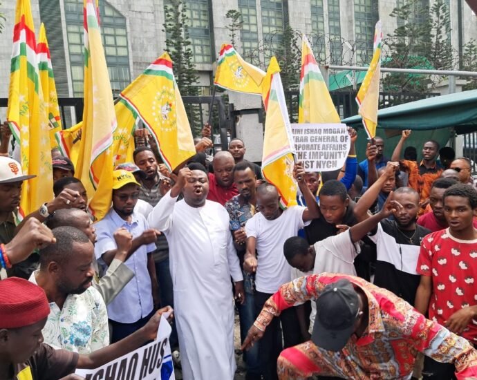 NYCN Leaders Shut Down CAC, Begin 30-Day Protest Over Council’s Deregistration