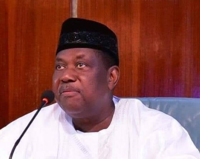 FG, cooperative society to train 1m Nigerians on digital literacy