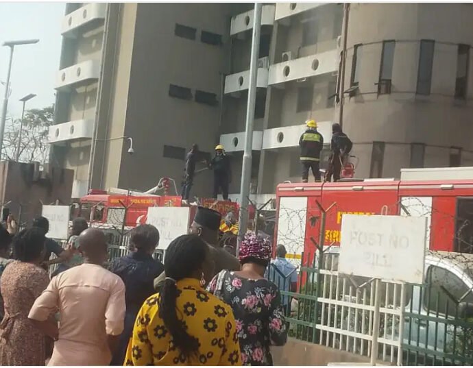 Fire Breaks Out At Federal Head Of Service Building on Monday In Abuja