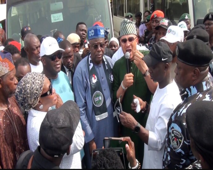 Abiodun Faleke Donates Coaster Bus to ANFASSC, Decorated as National Patron