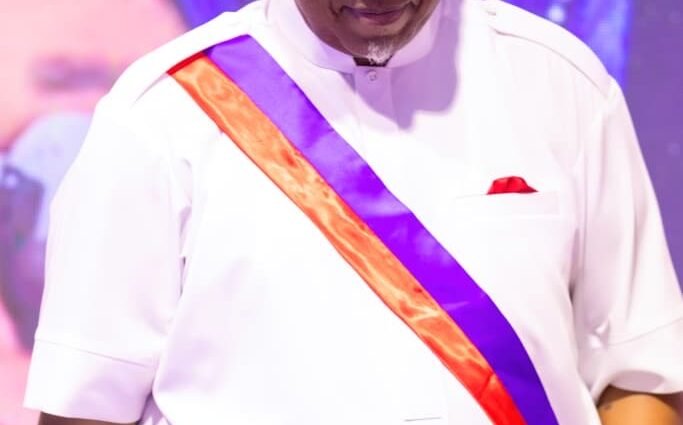 Earl Osaro: Nigeria’s Political Networking King Earl Osaro: Nigeria’s Political Networking King