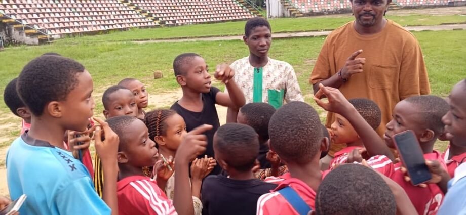 Enyimba Chairman, Kanu Nwankwo assures players of support for the new season Enyimba Chairman, Kanu Nwankwo assures players of support for the new season