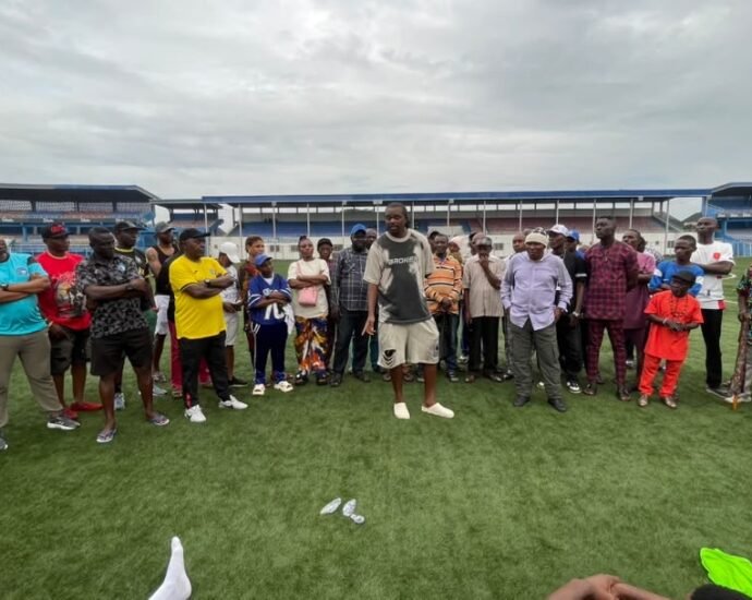 Enyimba Supporters Club Rallies Behind Kanu Nwankwo’s Management Ahead of EuroMatch NPFL Showdown